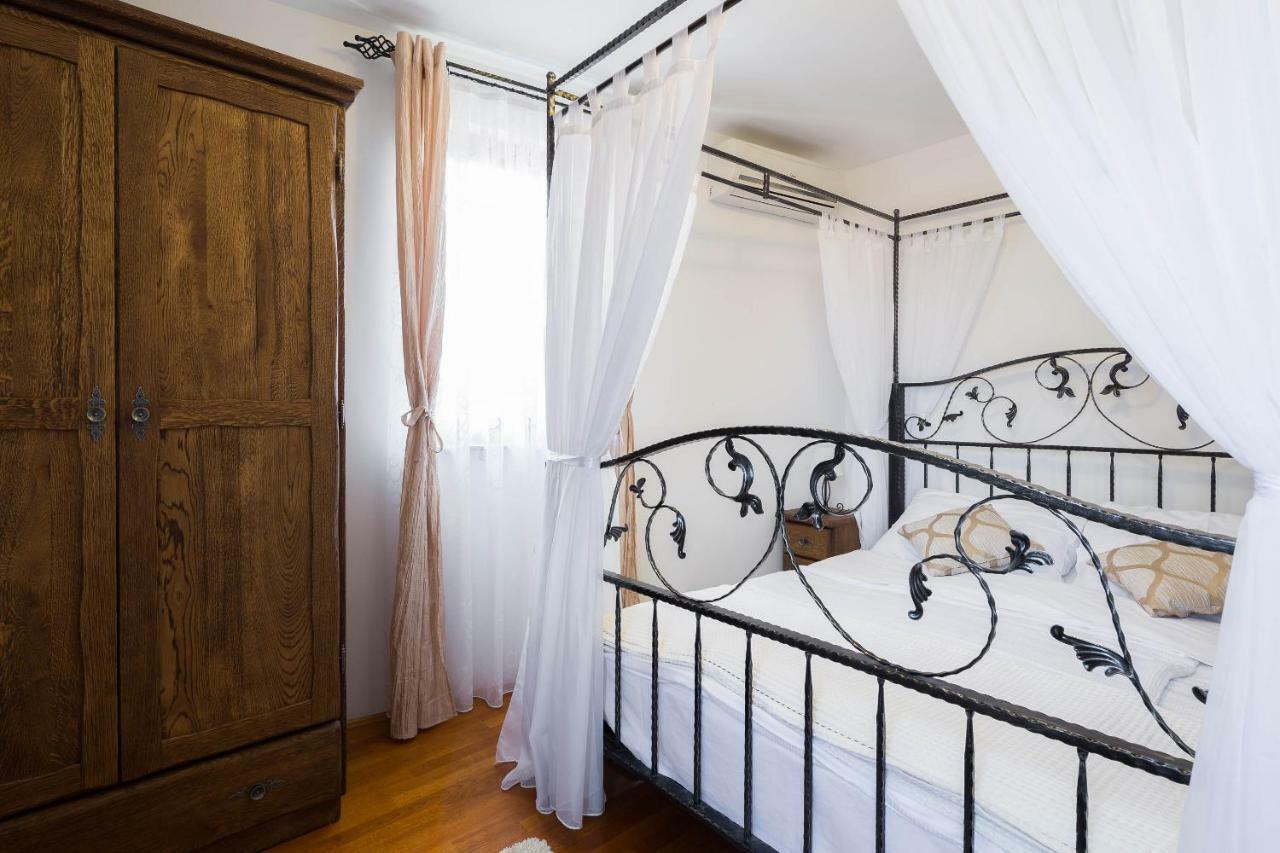 Aurea Holiday home *